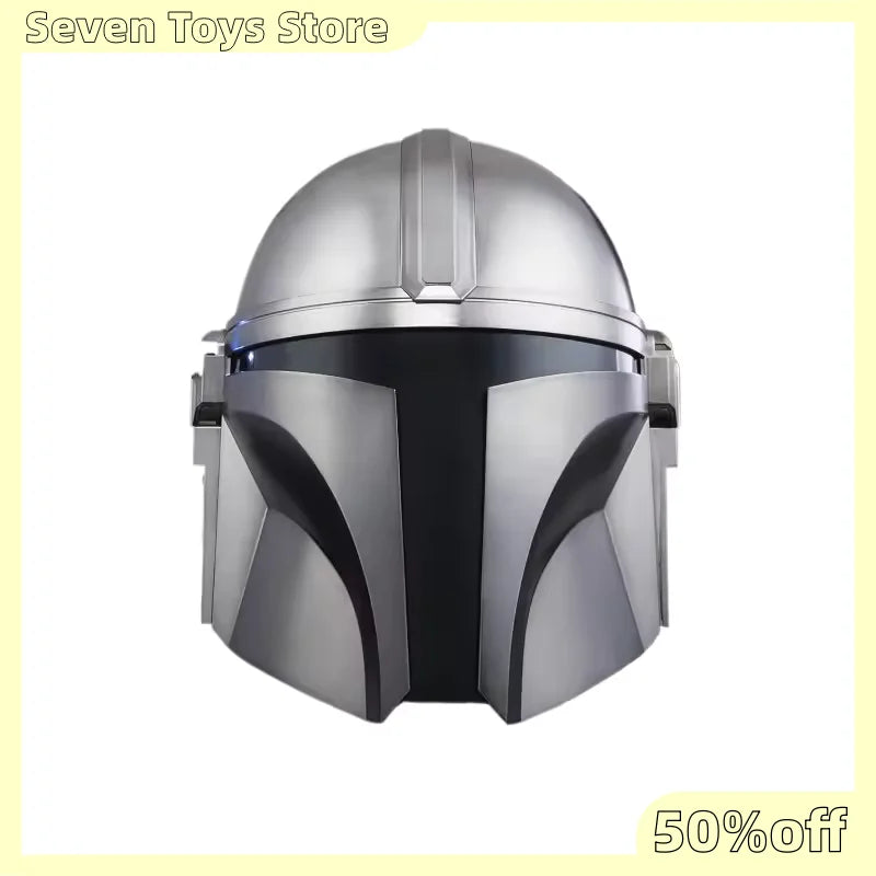 Casco wearable plateado con visor negro y orejeras laterales