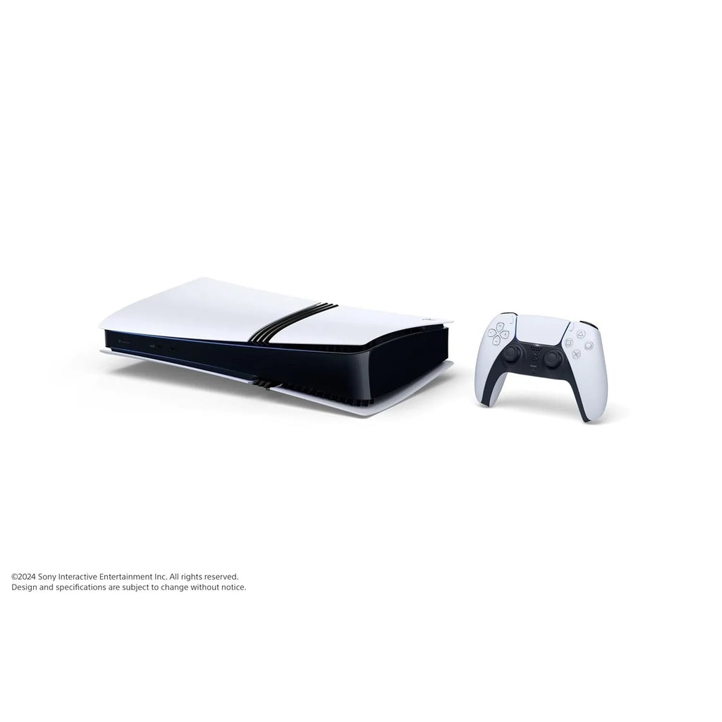 Consola PlayStation 5 Pro blanca y negra acostada con control inalámbrico, vista lateral.