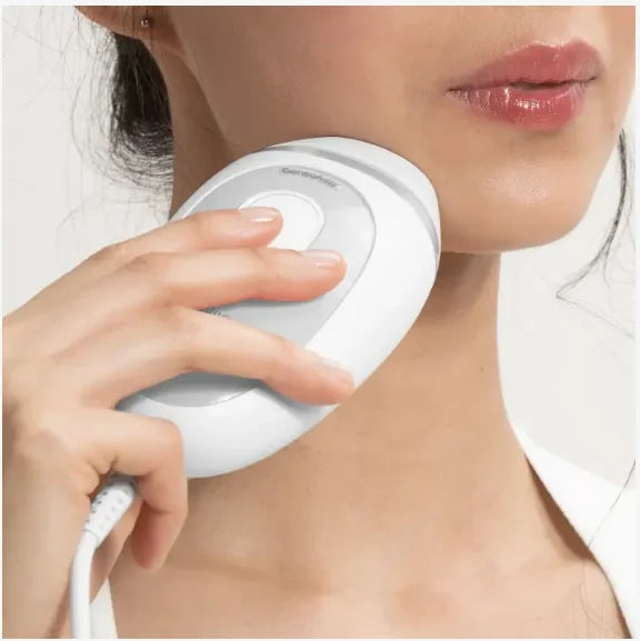 Braun Luz Pulsada Silk-Expert Mini Depiladora IPL, Alternativa a Depiladora Laser, Reducción Del Vello En Casa, Con Funda De Viaje, Tamaño Compacto, Fácil, Segura Y Eficiente. Producto Europeo con Garantía Oficial.