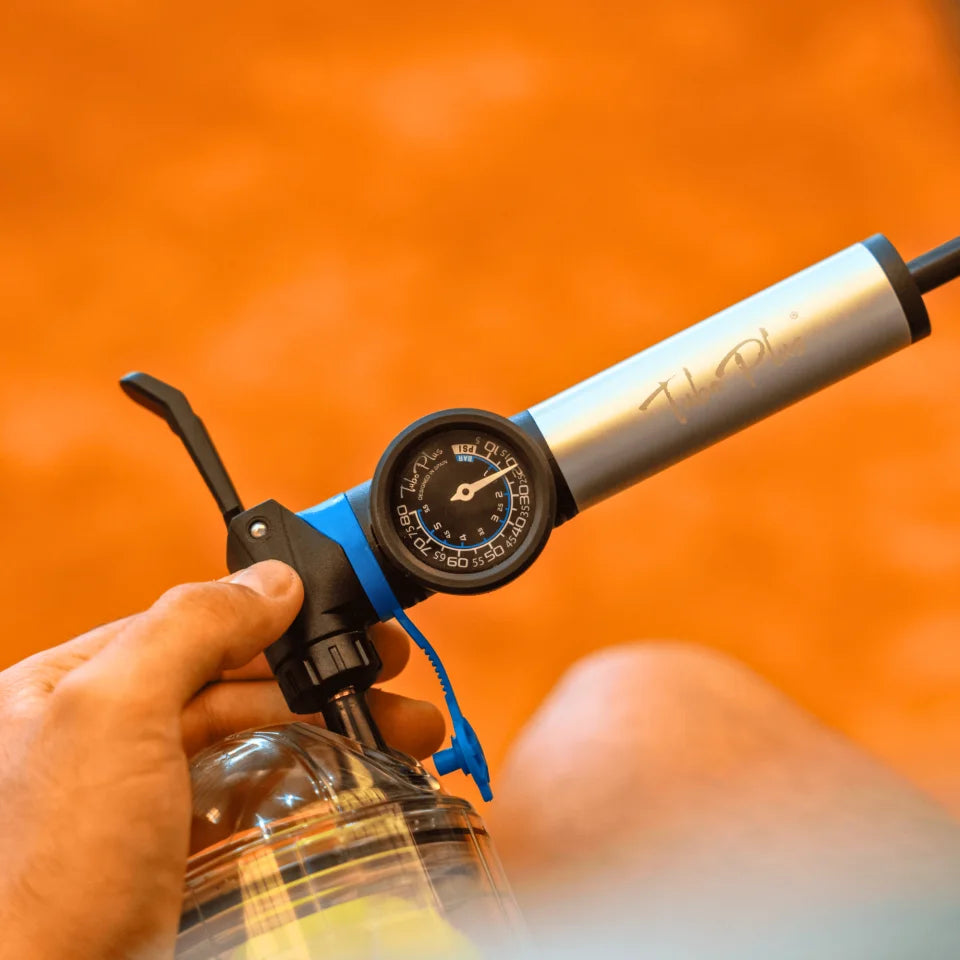 Presurizador de pelotas de tenis y pádel HEAD X3 Pump + Bomba de aire 22 cm - Mantén y recupera la presión entre partidos, marca Head