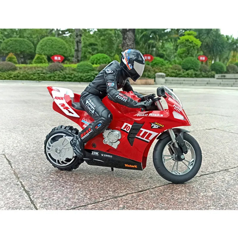Motocicleta de acrobacias RC con rotación 3D, giros, control remoto 2.4G, moto de acrobacias, coche de carreras de alta velocidad, derrape, a prueba de golpes, juguete de autoequilibrio