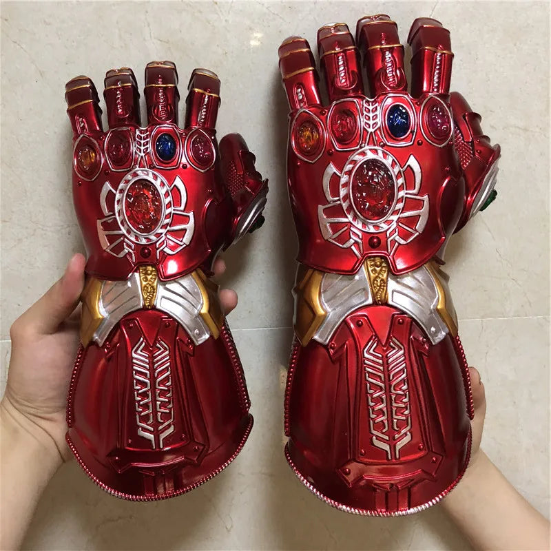 Arma de los Vengadores Superhéroes 1:1, Guantelete de Guerra de Iron Man Thanos, Versión Roja Guantes con luz LED para cosplay, accesorio de figura, regalo para niños