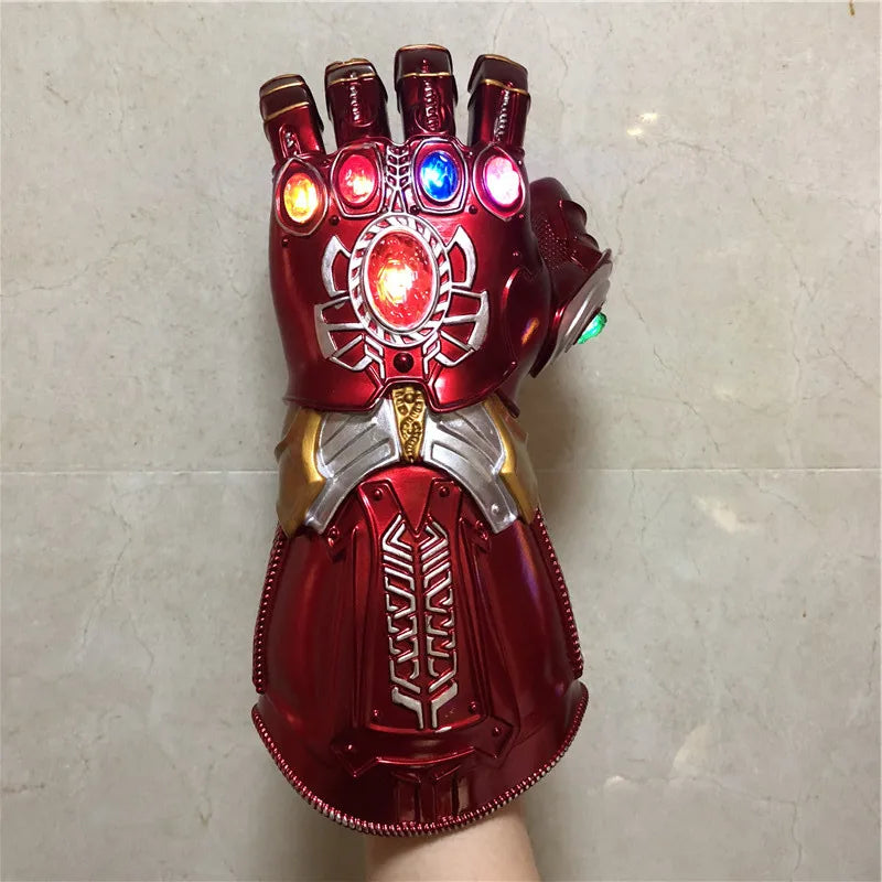 Arma de los Vengadores Superhéroes 1:1, Guantelete de Guerra de Iron Man Thanos, Versión Roja Guantes con luz LED para cosplay, accesorio de figura, regalo para niños