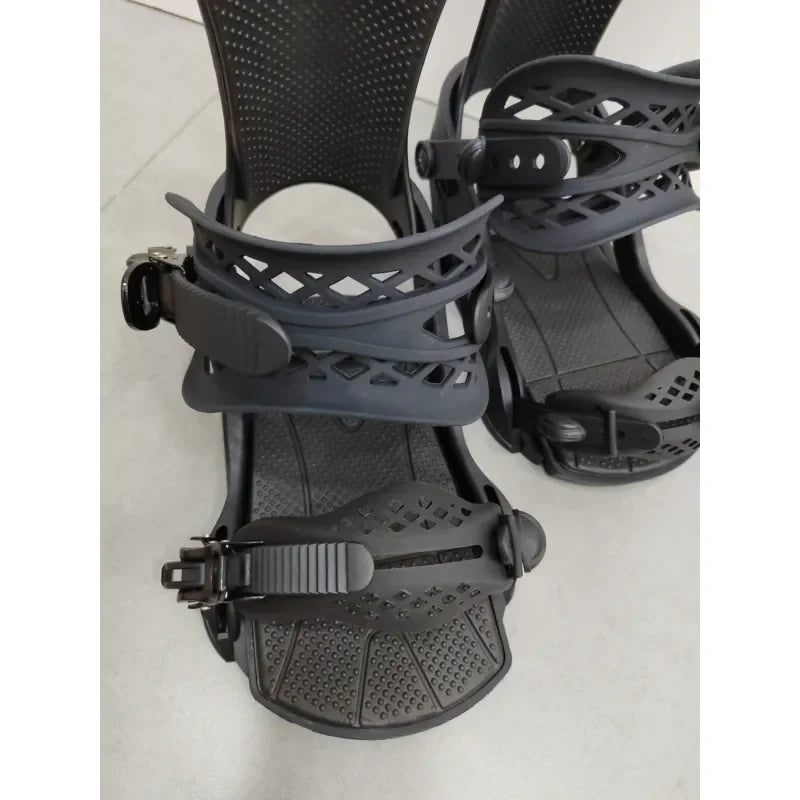 Venta caliente 2026: Fijaciones de snowboard de nailon para adultos FLORUIT, tamaño ajustable, suministro directo de fábrica, en stock.