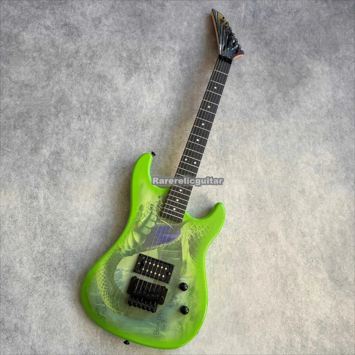 Guitarra Eléctrica Personalizada de 6 Cuerdas Green Snake, Trémolo Floyd Rose, Herrajes Negros