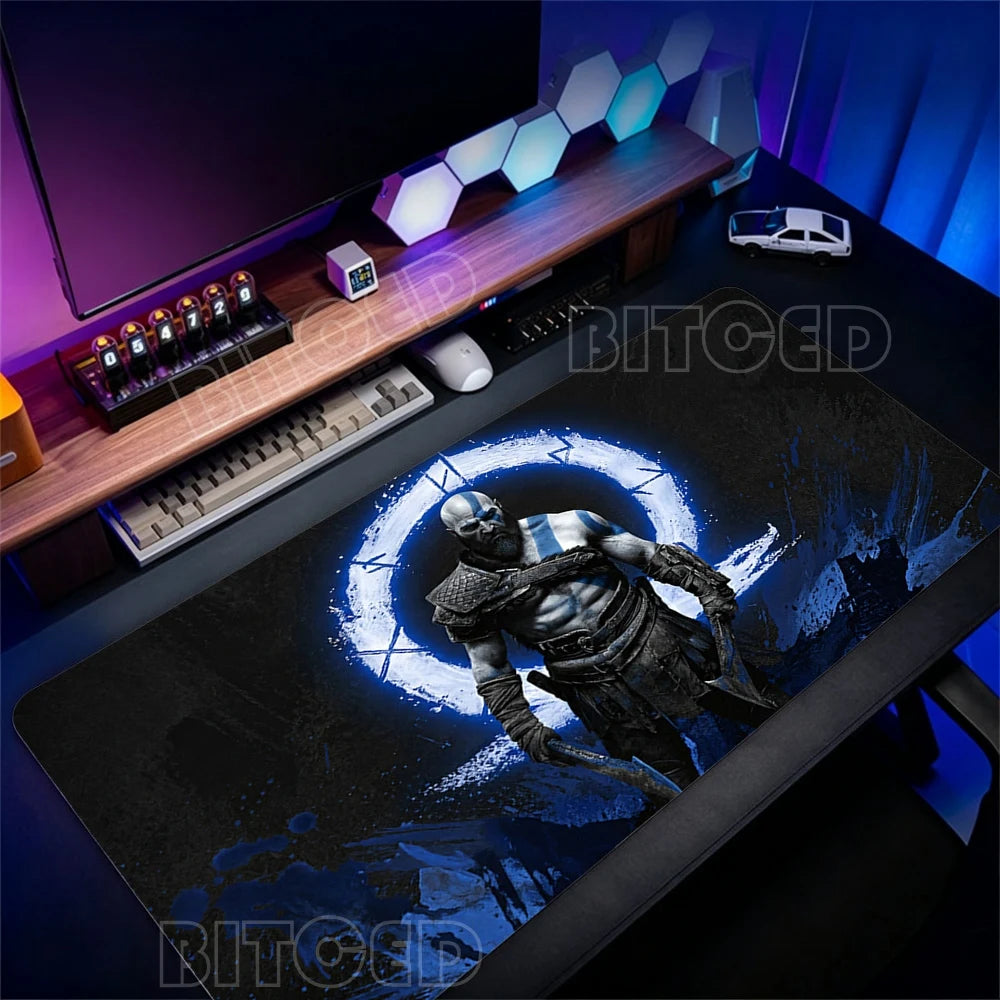 Alfombrilla de escritorio para teclado de ordenador, diseño de God of War Kratos, alfombrilla de ratón gaming grande, caucho natural, bordes cosidos, base antideslizante, alfombrilla de escritorio.
