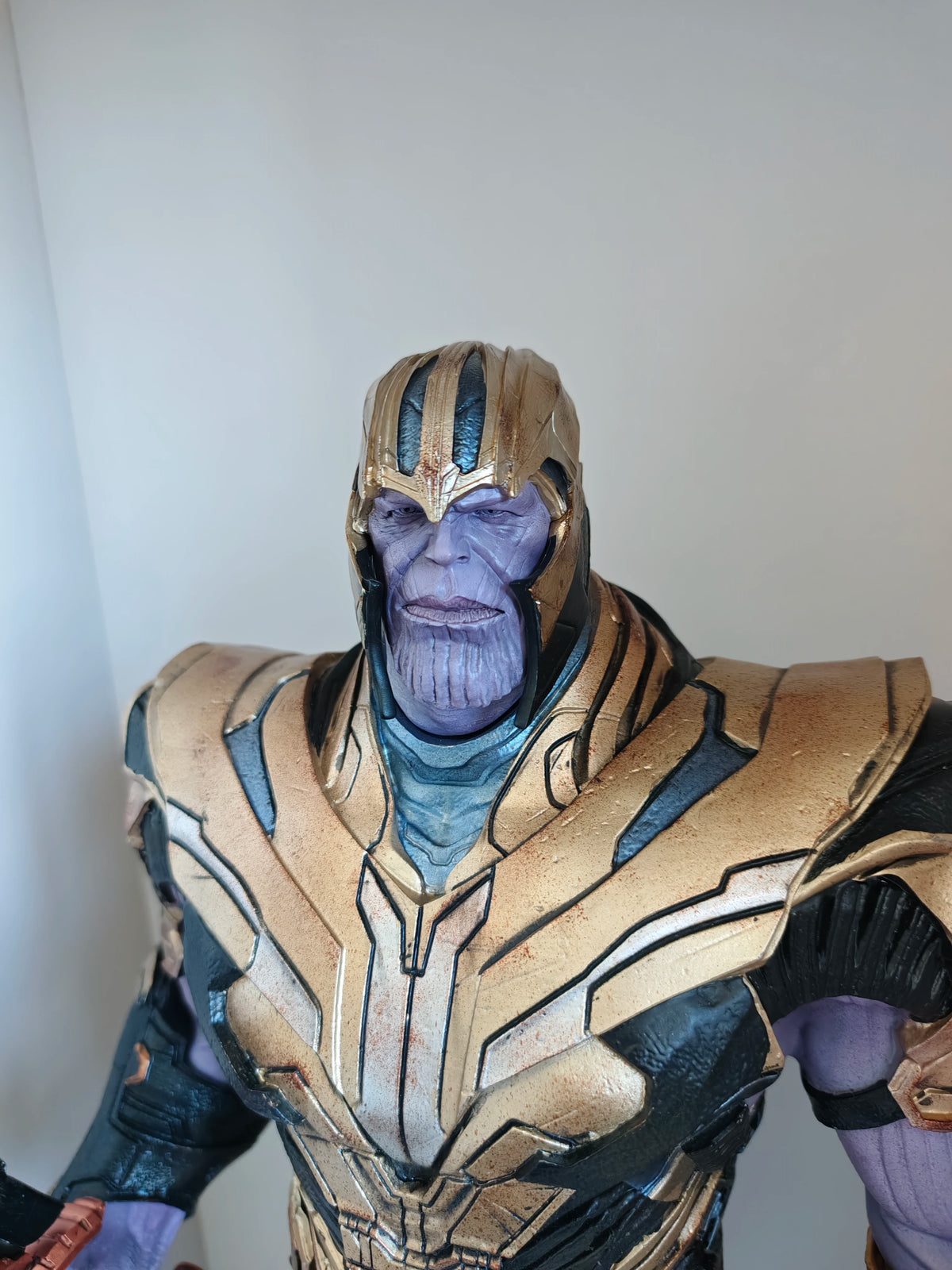 Avengers Thanos Movie Figure Perimeter Resin Model Standing Posture Can Shine Advanced Decorative Ornaments Birthday Gifts Toys