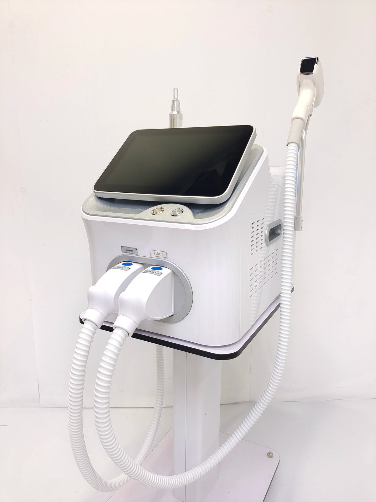 Máquina Láser de Diodo Soprano Titanium Ice Platinum 2 en 1, 4 Longitudes de Onda, Depilación Indolora, 4000W, Modelo 2026
