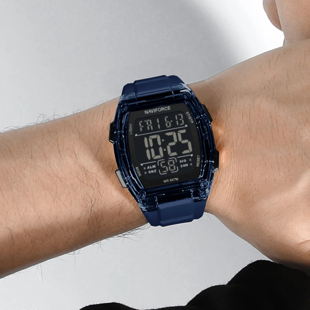 Reloj deportivo para hombre NAVIFORCE de lujo, marca líder, con alarma, cronómetro, pantalla digital LED, retroiluminación y resistente al agua.