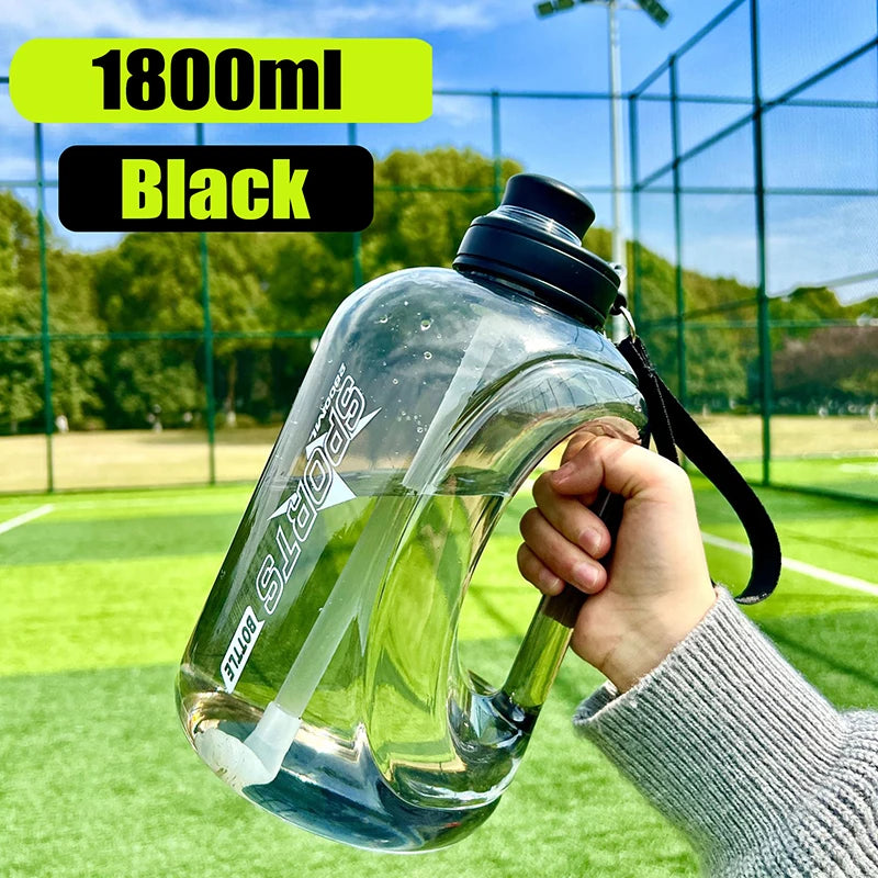 Nueva botella de agua de gran capacidad de 1,8l, taza de gran barriga, botella de agua deportiva, cubo de tonelada, taza espacial de plástico portátil para estudiantes