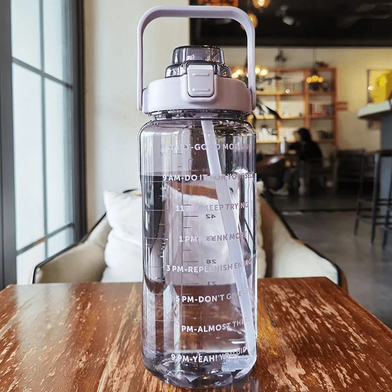 Botella de agua de 2L, taza de agua de plástico con pajita portátil para deportes al aire libre, Fitness, taza grande de grasa de alto valor para adultos con marcador de tiempo