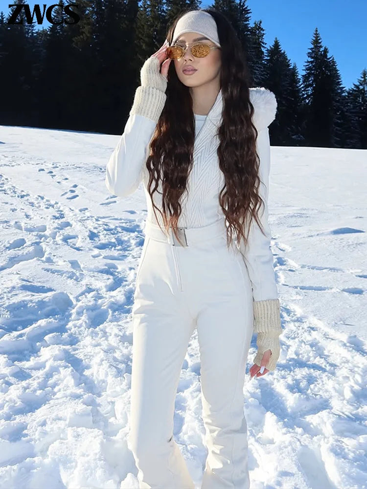 Monos de esquí con capucha a prueba de viento para mujer, traje de esquí plisado con cremallera cálida para Snowboard con cinturón, ropa de senderismo para señora nueva de invierno 2025
