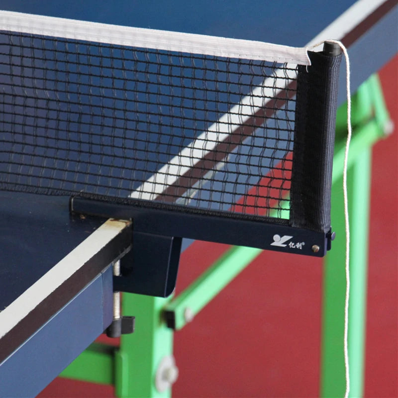 Red de tenis de mesa de fácil instalación con postes: juego de red de ping pong portátil, abrazadera ajustable que se adapta al grosor de la mesa de 1,5 cm a 7 cm