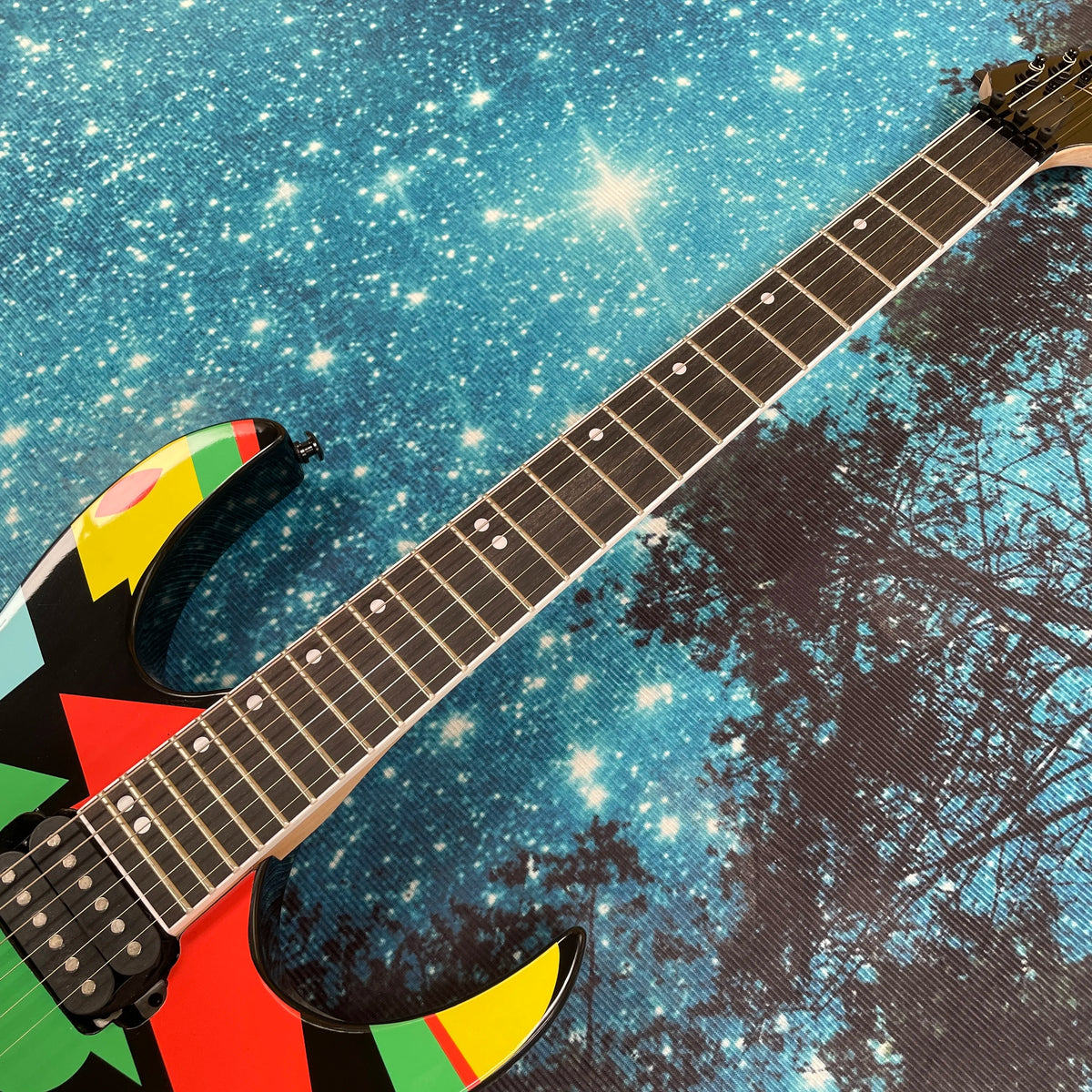 Guitarra con diseño geométrico colorido, mástige ultrafino con tacto cómodo, guitarra eléctrica de rock y metal con doble pastilla.