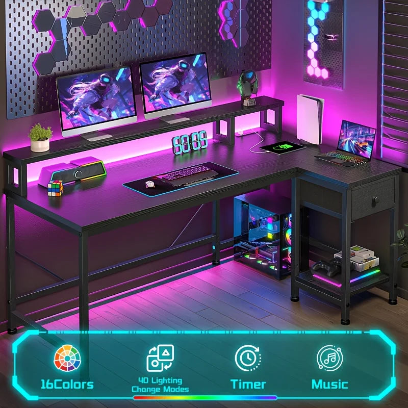 Escritorio en L negro con soporte para monitor y estante, con luces LED
