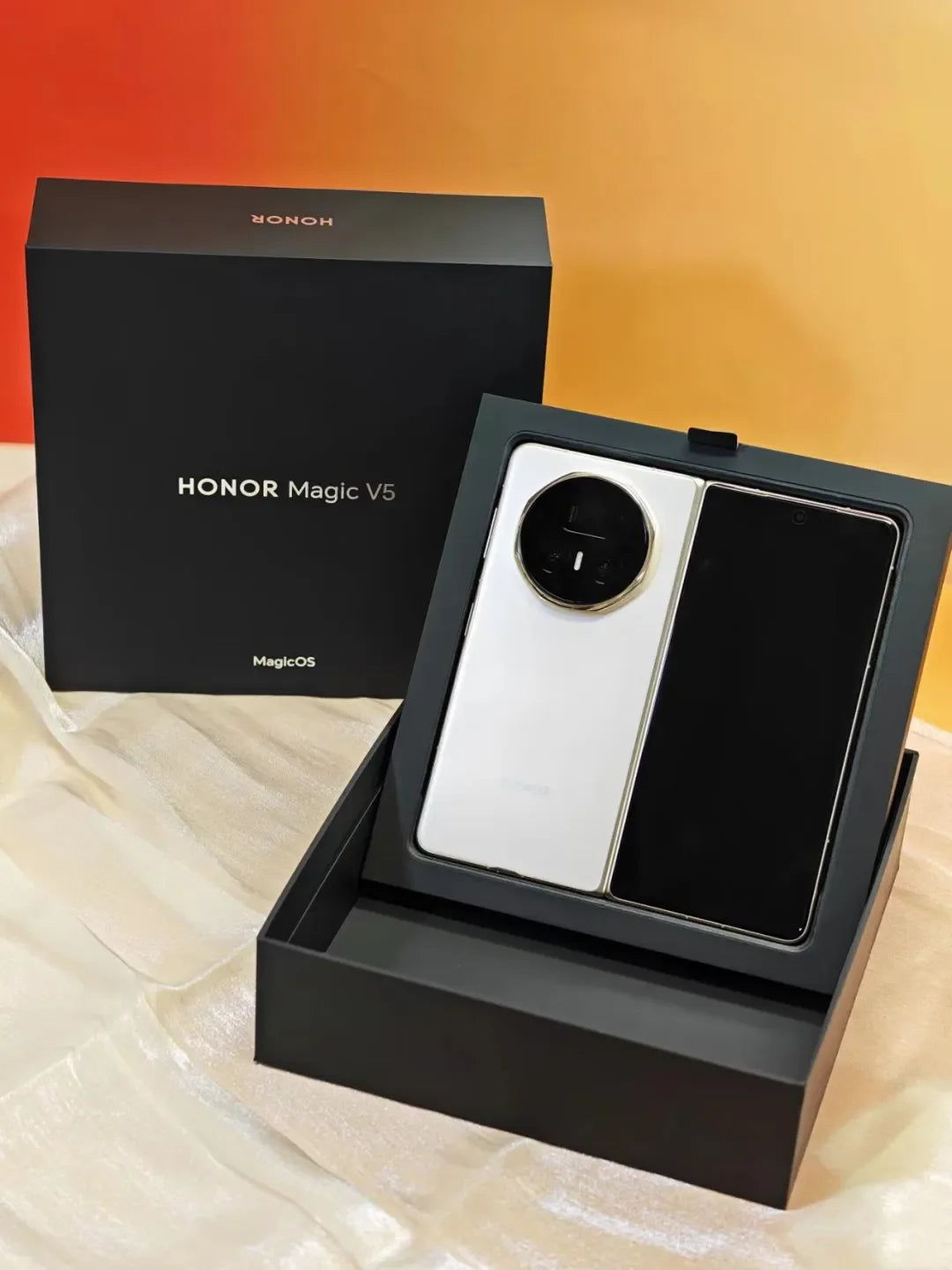 Nuevo Smartphone HONOR Magic V5 Versión Global Original 5G con Pantalla Dual HDR OLED, Snapdragon 8 Elite, 5820mAh, 7.95" y SuperCharge de 66W