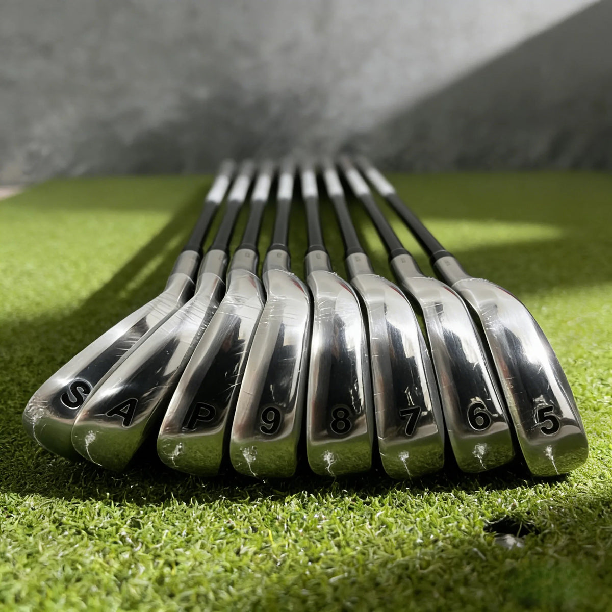 Juego de hierros de golf MP1200 para hombre, 5-9PAS (8 piezas), cubierta de cabeza de acero/grafito