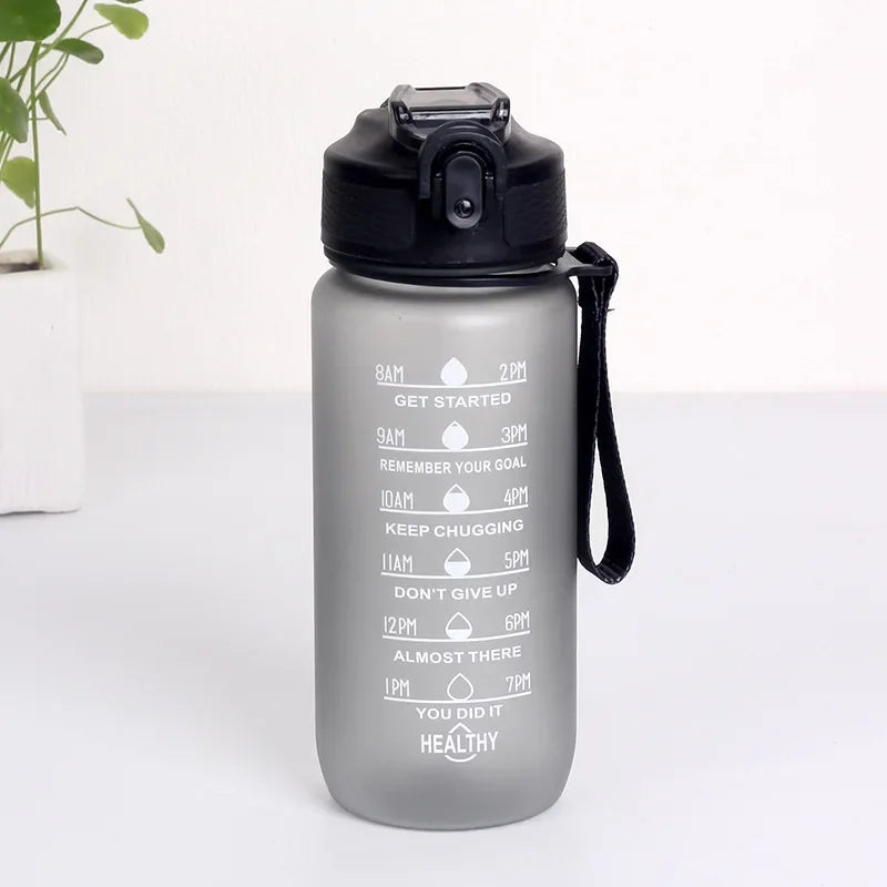 Botella de agua deportiva de 600ML con marcador de tiempo, taza a prueba de fugas, botella de agua portátil motivacional para deportes al aire libre y Fitness