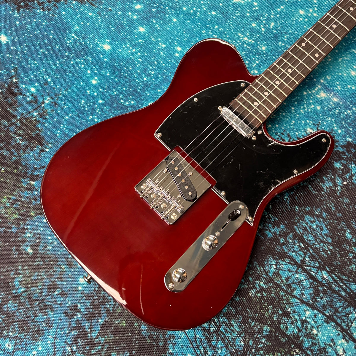 Guitarra eléctrica color rojo marrón, guitarra eléctrica con diapasón de palisandro, guitarra eléctrica estilo vintage con puente