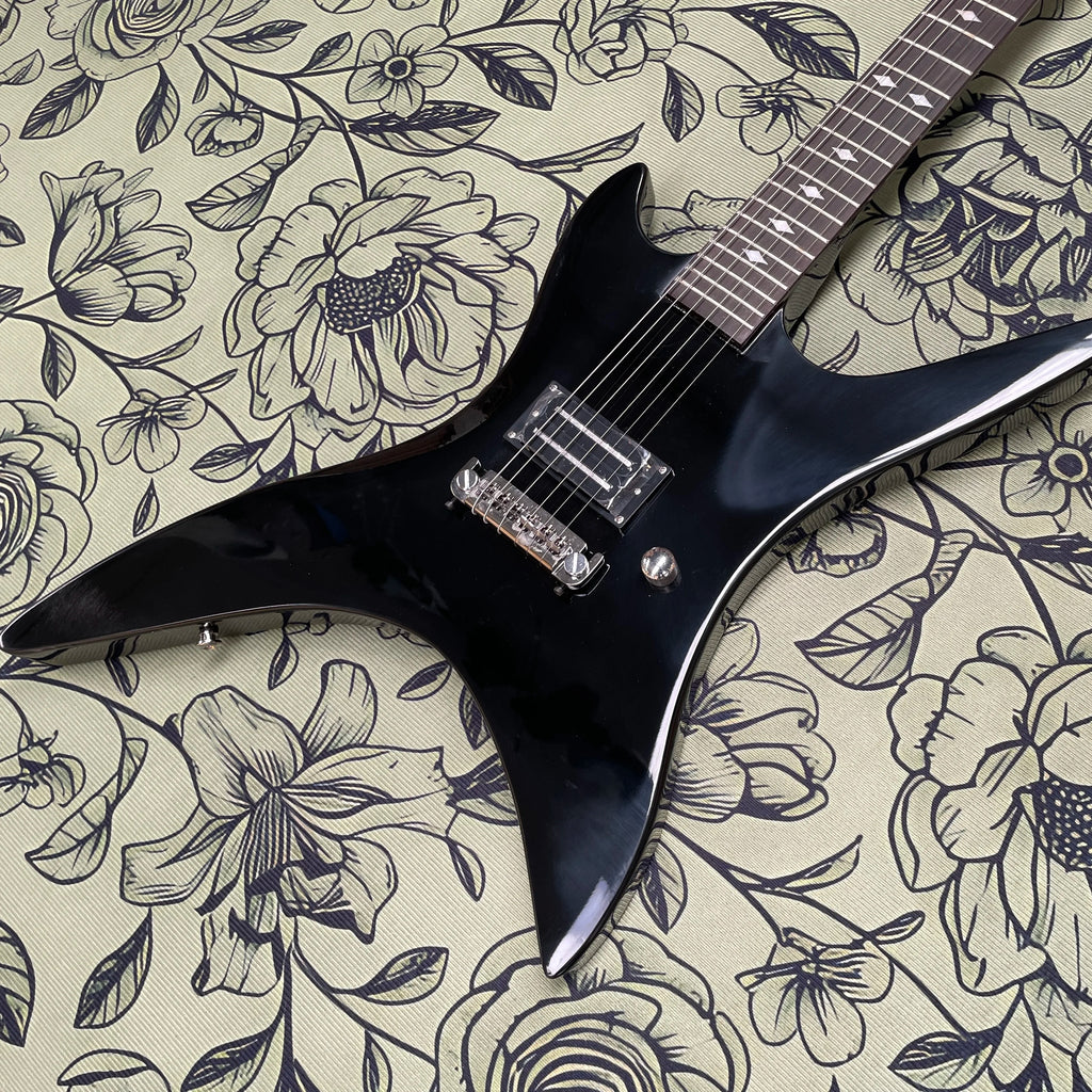 Guitarra eléctrica negra de 6 cuerdas, guitarra eléctrica con pastillas humbucker de alto rendimiento, guitarra eléctrica estilo heavy rock y shred.