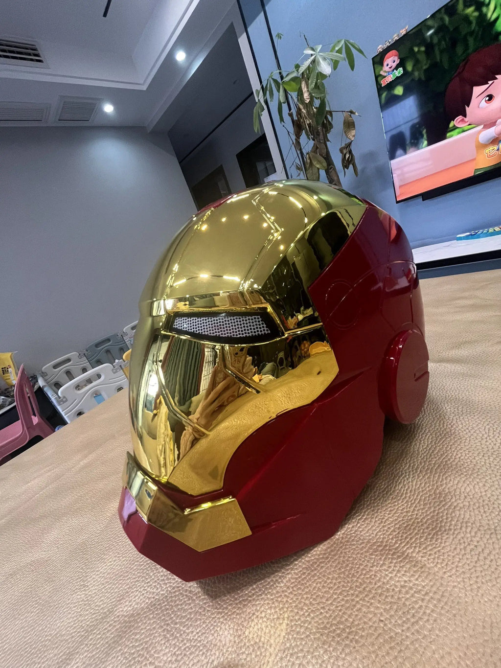 Nuevo Casco de Iron Man 2026, Réplica 1:1, Eléctrico, Usable, con Control por Voz, Modelo Coleccionable de Anime, Accesorio para Juego de Roles para Adultos, Regalo de Cumpleaños