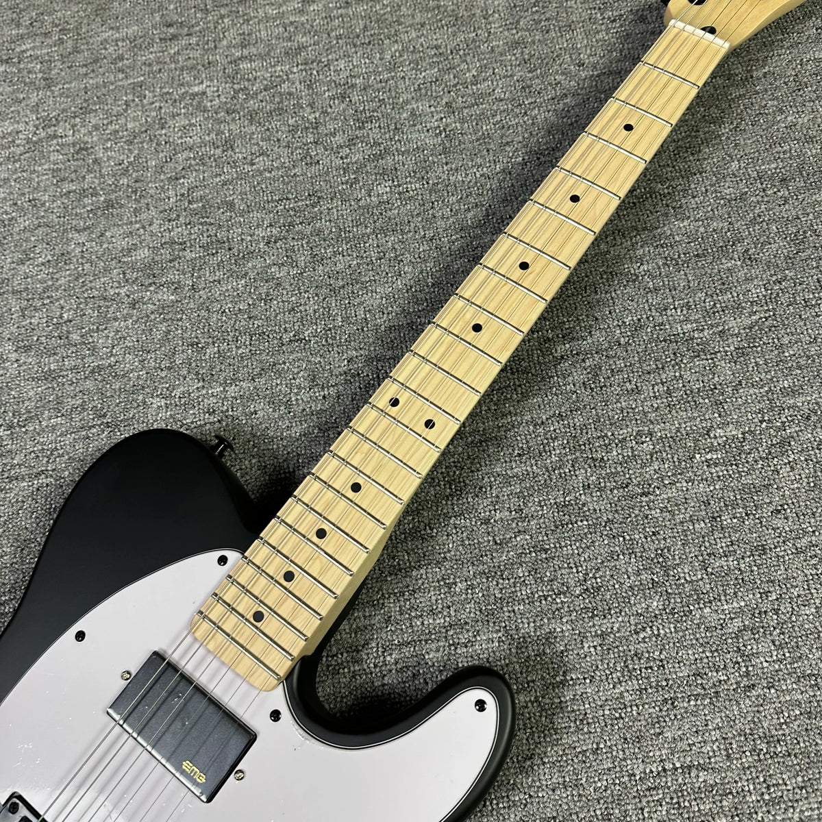Guitarra eléctrica TL negra mate de alta calidad, golpeador blanco, cuerpo de caoba, 6 cuerdas, envío gratis