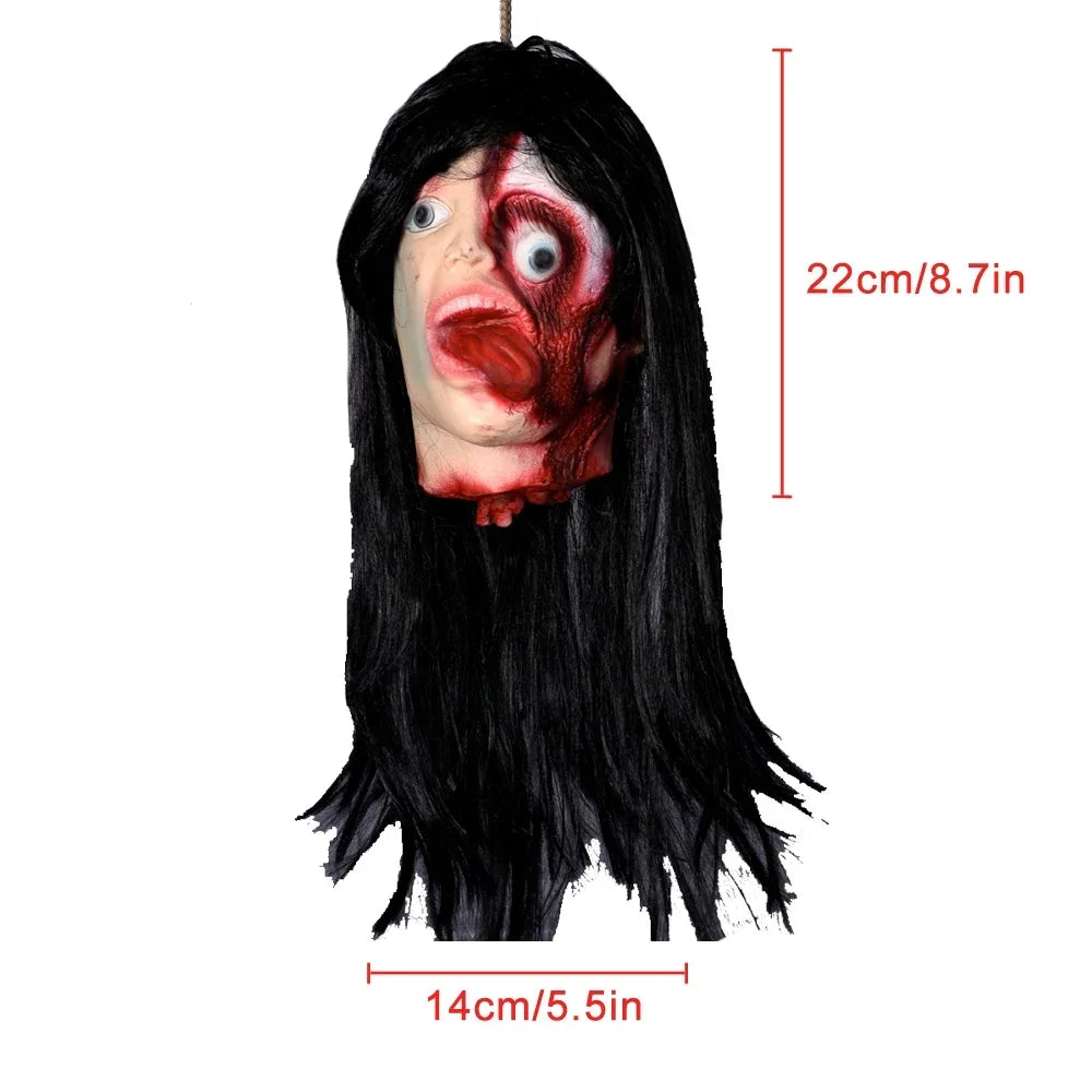 Decoración de Halloween casa embrujada Horror pelo largo cabeza simulada Ghos colgante accesorios de Halloween habitación Escape colgante con cuentas