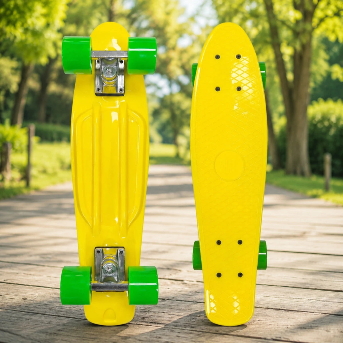 Mini patineta de 22 pulgadas, ligera, con forma acuática, plataforma de plástico PP, ideal para principiantes.