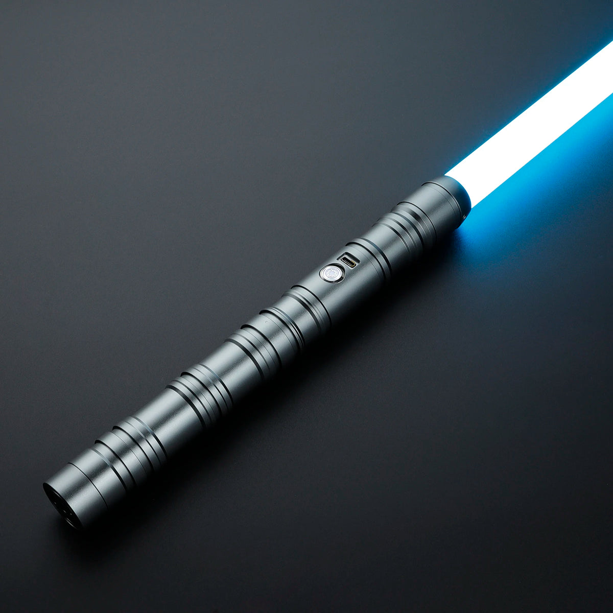 Sable de luz para duelo intenso DamienSaber Xeno3.0 con Bluetooth, swing fluido sensible, cambio de color infinito y 34 fuentes de sonido