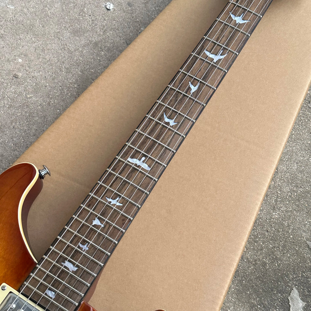 Guitarra eléctrica PRS Style Custom24, tapa Sunburst de arce flameado Tiger
