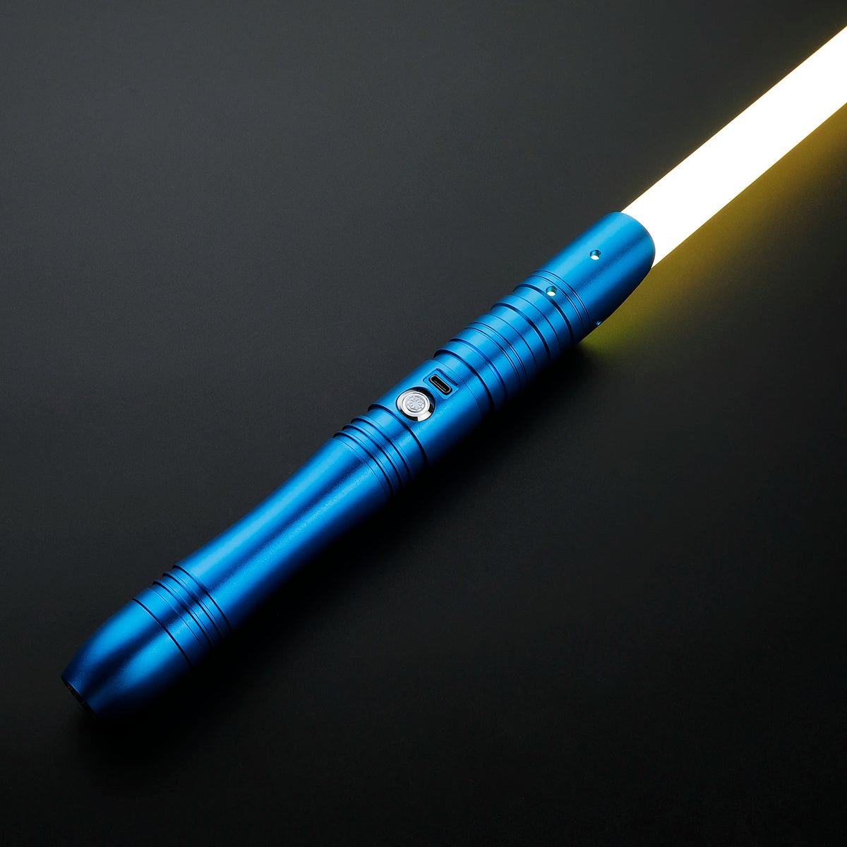 Sable de luz para duelo intenso DamienSaber Xeno3.0 con Bluetooth, swing fluido sensible, cambio de color infinito y 34 fuentes de sonido