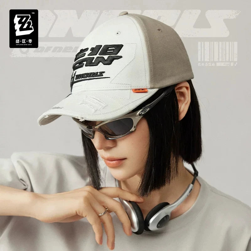 Gorra de béisbol bordada oficial “Delusional Angel” de Three Z STUDIO para ZenlessZoneZero - Mercancía de videojuegos, regalo