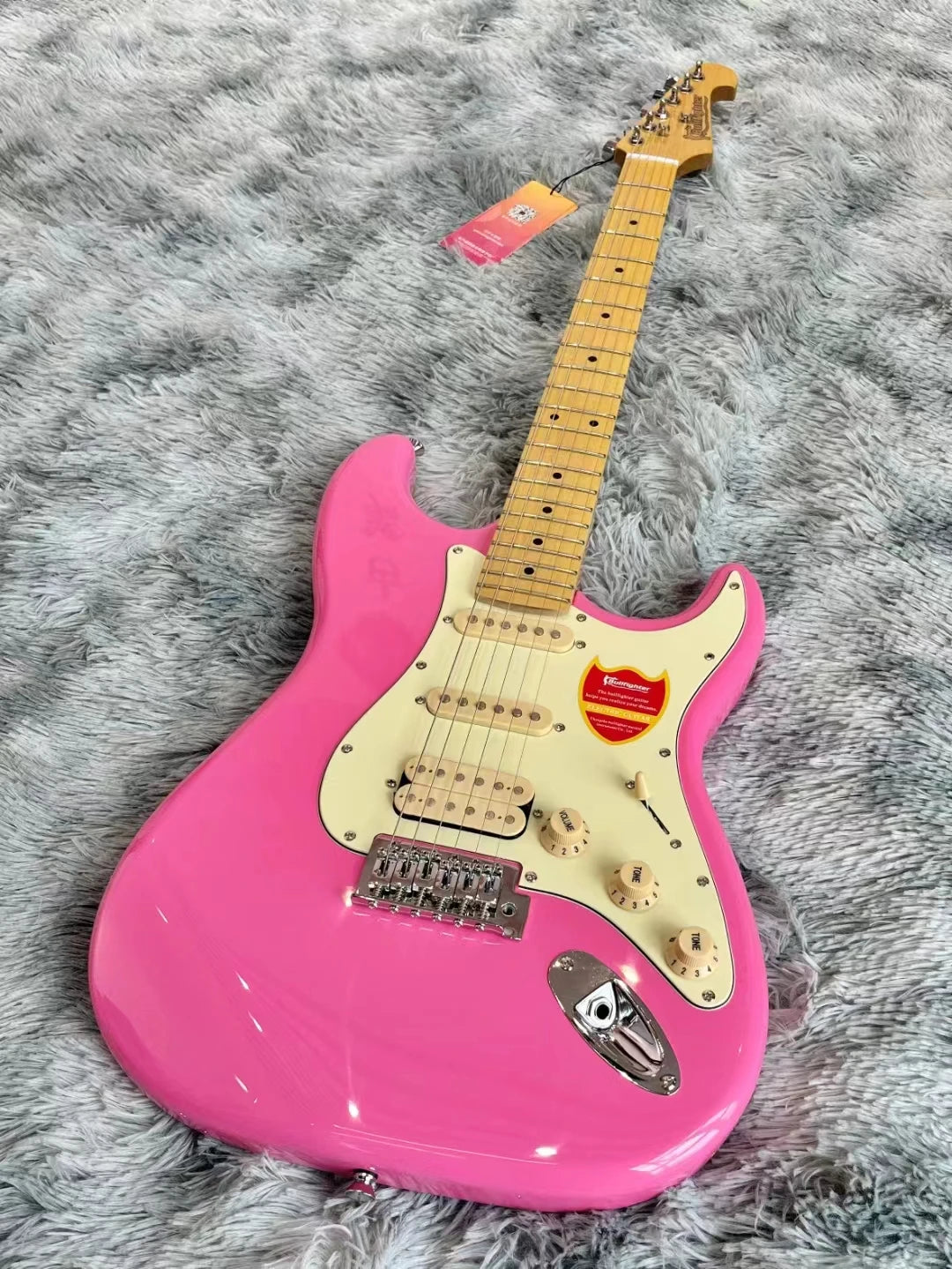 Guitarra Eléctrica Bullfighter Factory Azul Rosa Roja de 22 Trastes con Cuerpo de Álamo Sólido, Mástil de Arce, Cuerdas y Puente Cromado Vintage