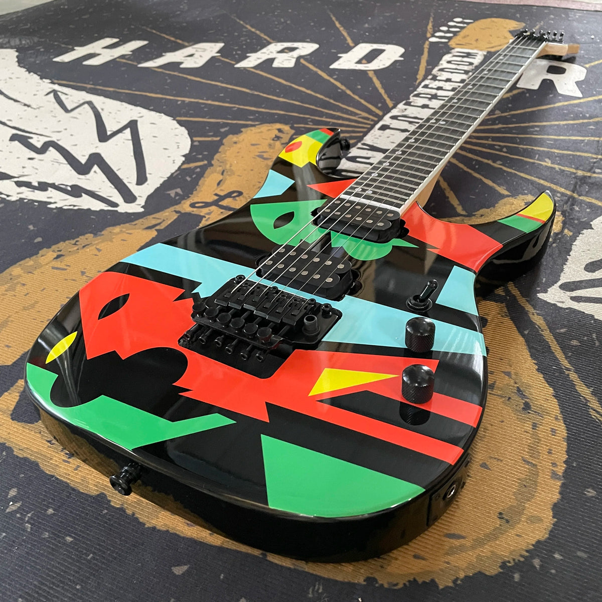 Guitarra eléctrica de 6 cuerdas, cuerpo de caoba, diapasón de palisandro, guitarra con herrajes negros