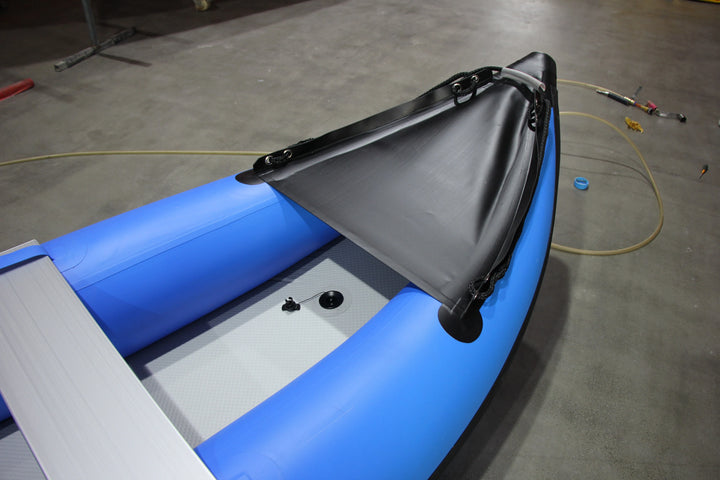 Canoa con Motor eléctrico de nuevo diseño, barco de esquí y Kayak, sentado en la parte superior para pescar y remo para aventuras al aire libre