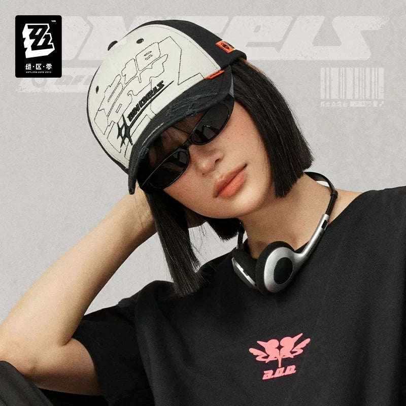 Gorra de béisbol bordada oficial “Delusional Angel” de Three Z STUDIO para ZenlessZoneZero - Mercancía de videojuegos, regalo