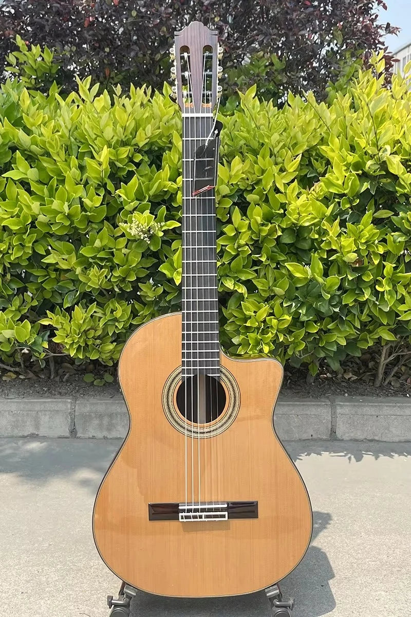 Guitarra Clásica Eléctrica Aiersi de Alta Calidad, Tapa de Cedro Macizo, Acabado Brillante, Cutaway, para Amantes de la Música
