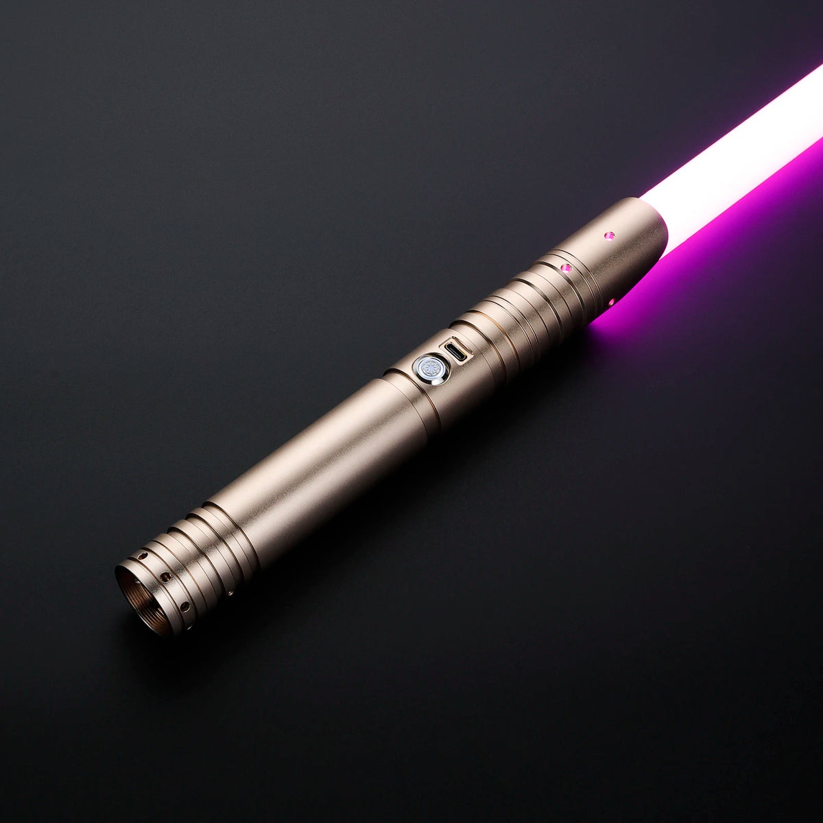 Sable de luz para duelo intenso DamienSaber Xeno3.0 con Bluetooth, swing fluido sensible, cambio de color infinito y 34 fuentes de sonido