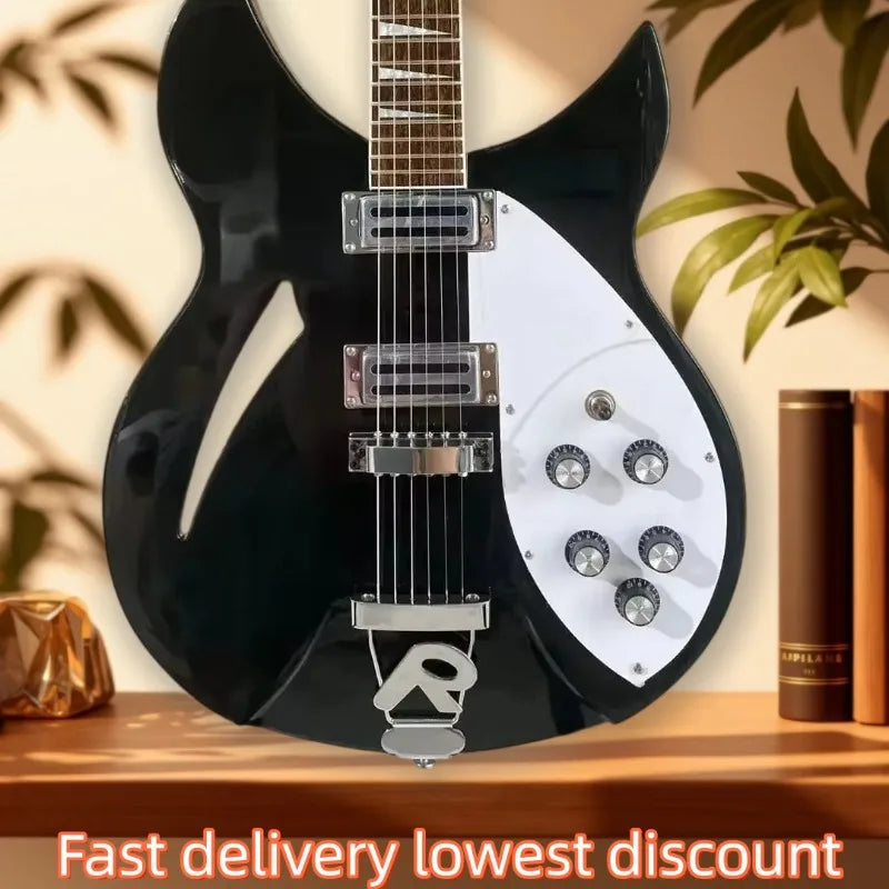 Guitarra eléctrica negra de 6 cuerdas, estilo 330, semihueca, con púas blancas, pastillas HH y puente de trémolo, ideal para rock, pop y escenarios. ¡Gran oferta!