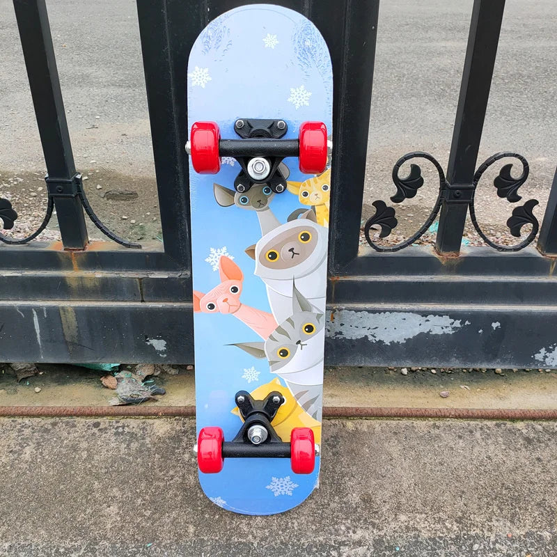 Nuevo monopatín de cuatro ruedas de dibujos animados para niños, patinetas para principiantes, plataforma de madera de arce, patineta para exteriores, monopatín de doble balancín