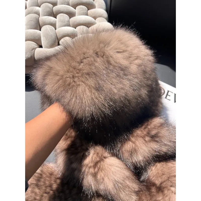Gorro de piel de zorro, bufanda, gorro para la nieve, abrigo de otoño e invierno para mujer, diseño moderno, gorro de felpa de doble capa para proteger las orejas.