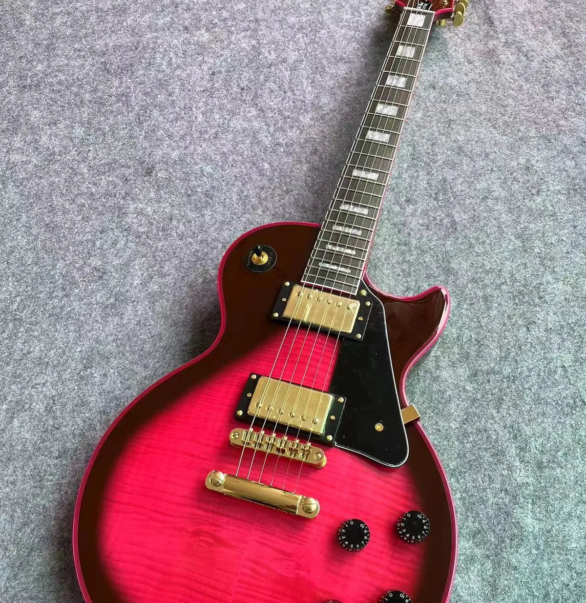 Guitarra Eléctrica Sólida Estándar