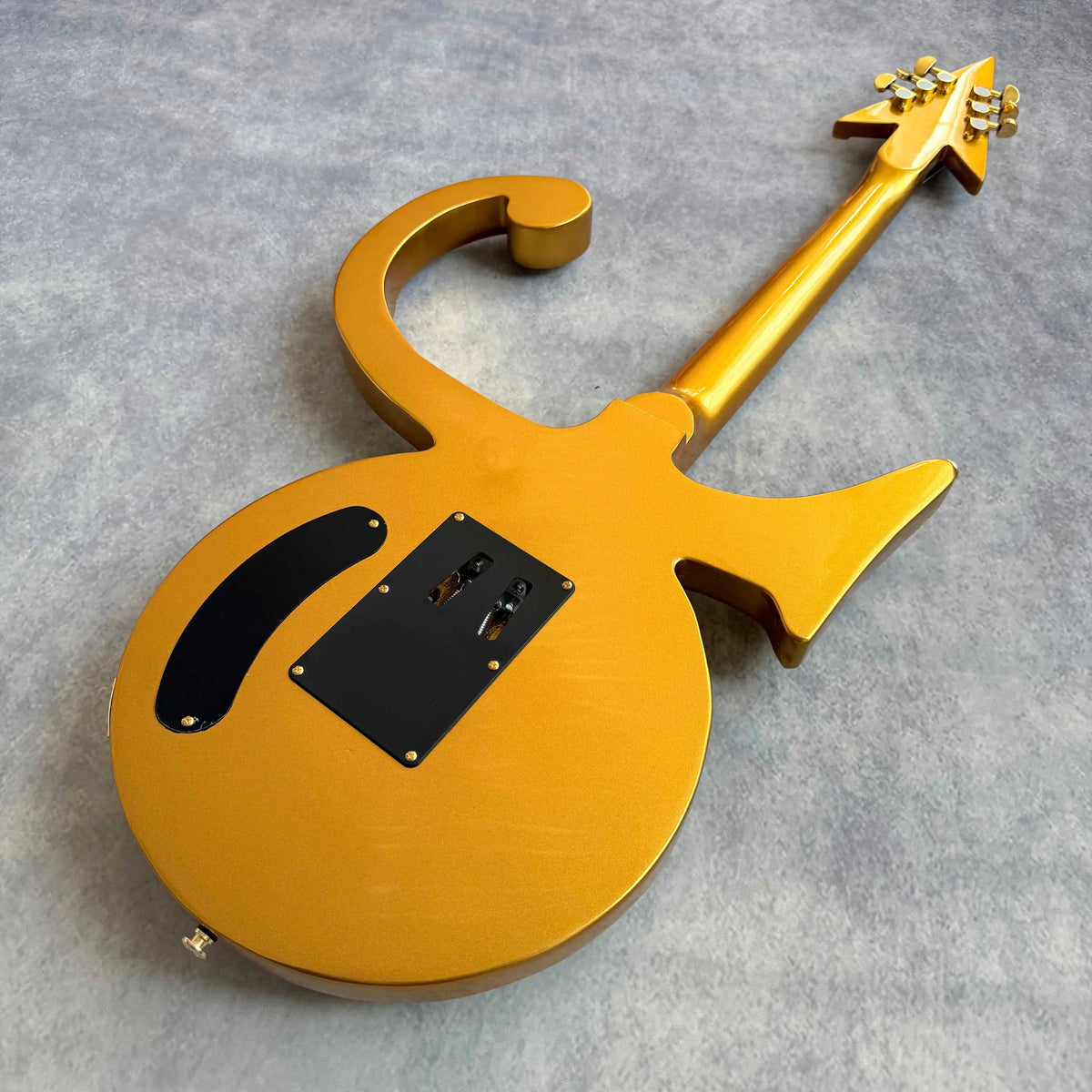 Guitarra eléctrica Gold Prince, cuerpo macizo, sin trastes en el diapasón, herrajes dorados, sistema de trémolo con una sola pastilla y una pastilla doble, guitarra de rock.