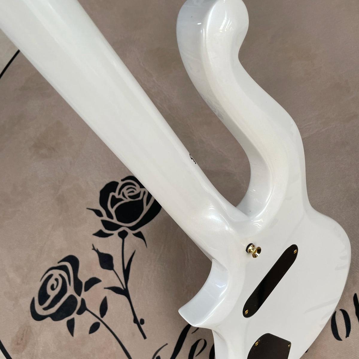 Guitarra eléctrica de 6 cuerdas guitarras blancas hardware dorado guitarra