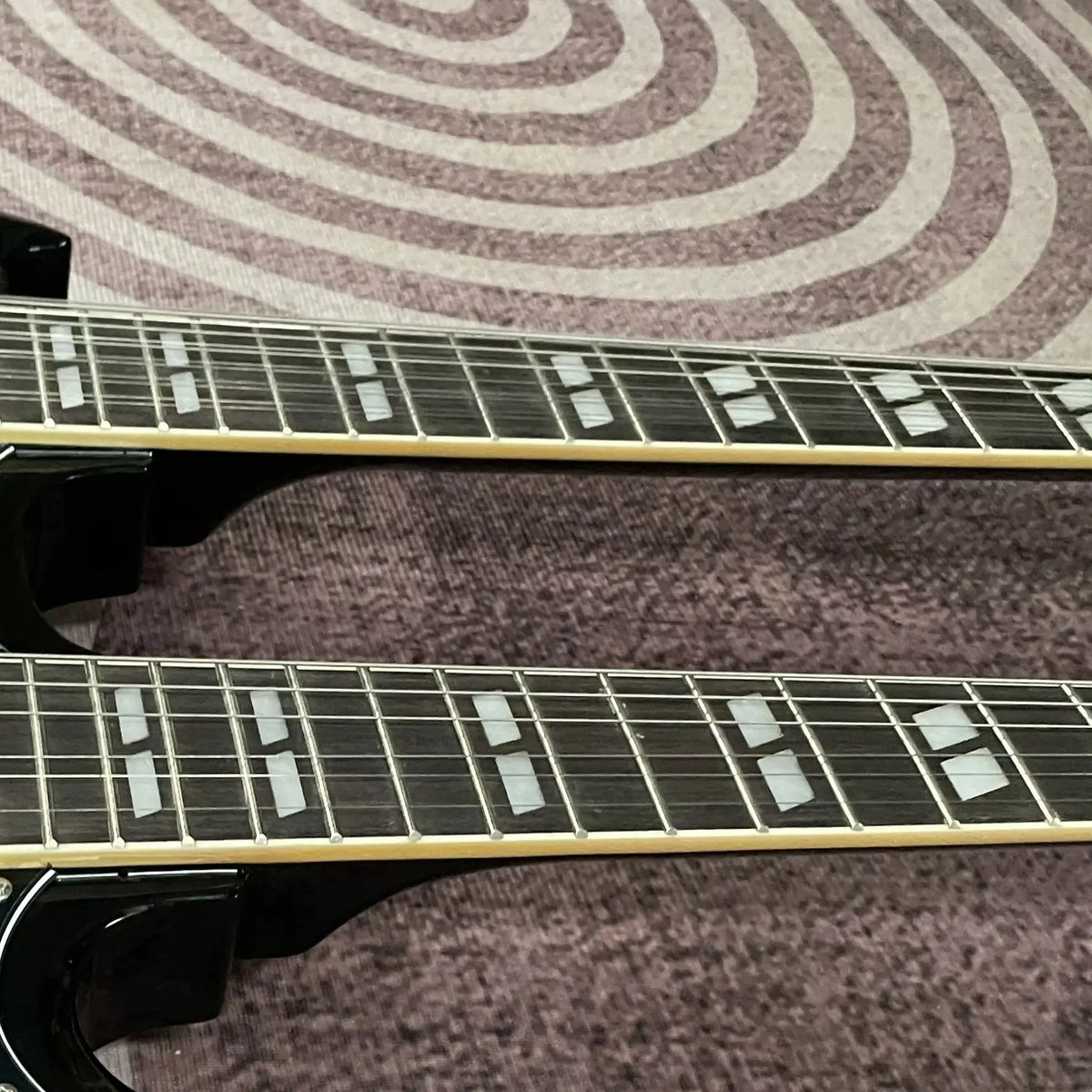 Guitarra Eléctrica SG Negra de Doble Mástil, 20 Trastes, Personalizada, 12+6 Cuerdas, Acabado Brillante, Envío Rápido