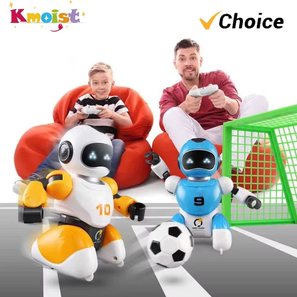 Par de robots de fútbol RC blanco y azul con pelota y portería verde, junto a niños.