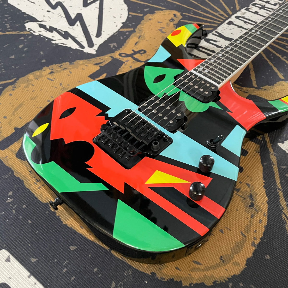Guitarra eléctrica de 6 cuerdas, cuerpo de caoba, diapasón de palisandro, guitarra con herrajes negros