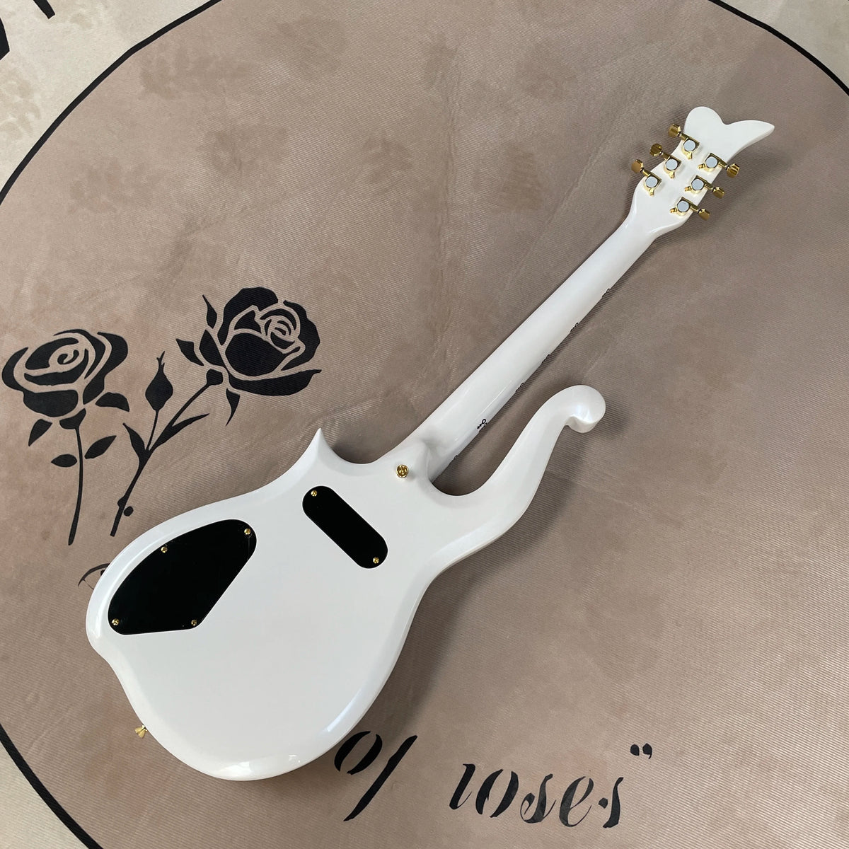 Guitarra eléctrica de 6 cuerdas guitarras blancas hardware dorado guitarra