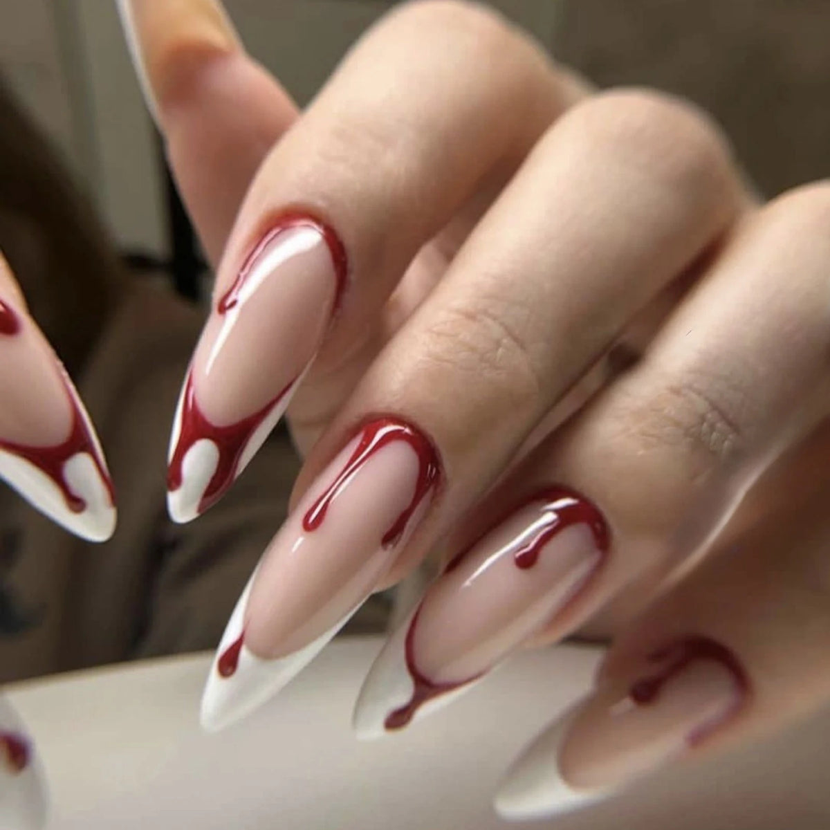 24 Uds uñas postizas de color rojo sangre gradiente parche de uñas postizas de punta larga cubierta completa puntas de uñas postizas usables juegos de manicura de Halloween