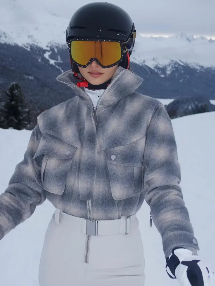 Mono de esquí de una sola pieza con estampado de cuadros para mujer, cuello alto, diseño con bolsillos, cinturón, corte ajustado, impermeable, resistente al viento, traje cálido para actividades al aire libre y para us